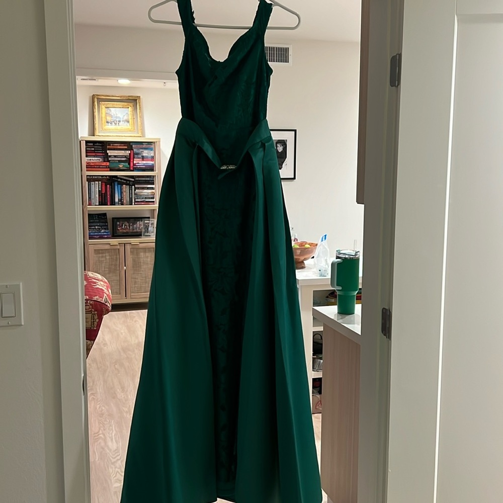 Green lace dress with removable skirt